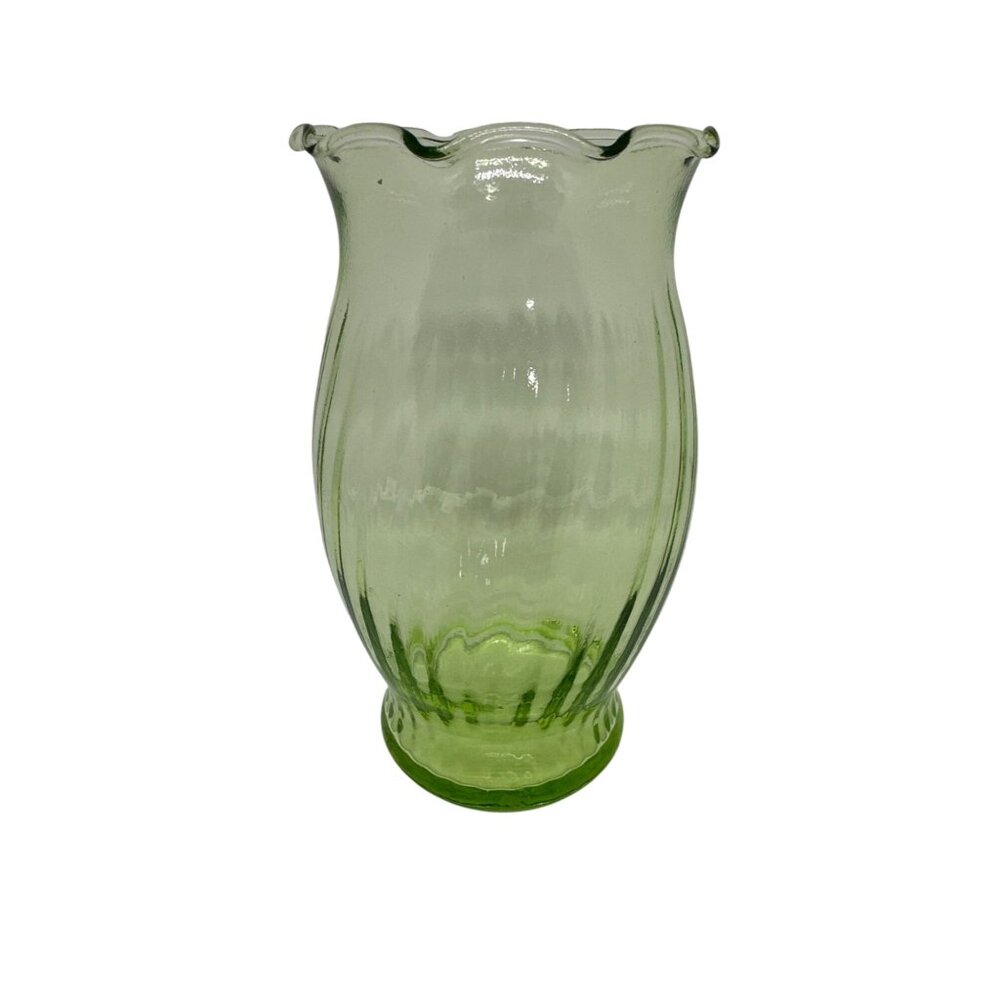 VTG Emerald Green Glass Vase Swirl Pattern Ruffled Edge 3.5x6.5 Tabletop Decor